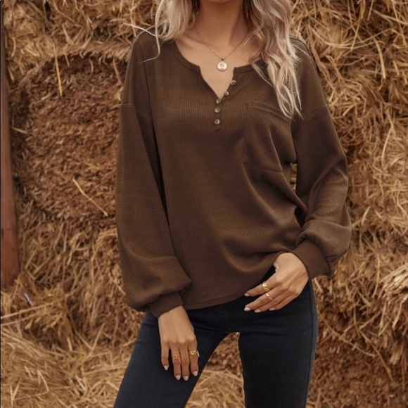 Kara and Kate Brown Top with Notched Collar and Front Pocket- M & XL - Picture 4 of 6